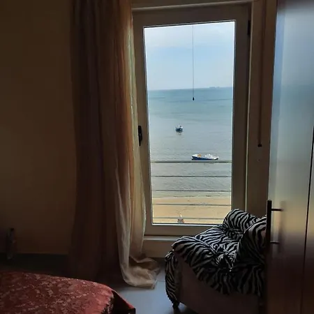 Apartament Me Pamje Nga Deti Ne Vijen E Pare *
