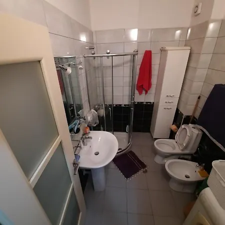 Apartment Apartament Me Pamje Nga Deti Ne Vijen E Pare