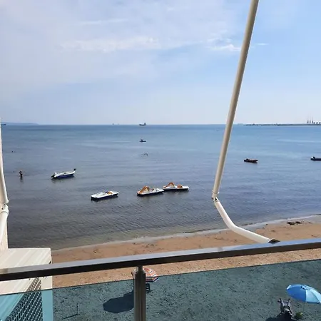 Apartament Me Pamje Nga Deti Ne Vijen E Pare Apartment *